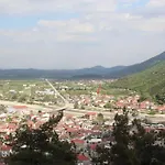 Semesterbostad Panos Modern Mouzaki (Karditsa)