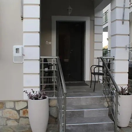 Dom wakacyjny Panos Modern *