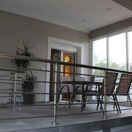 Panos Modern Mouzaki